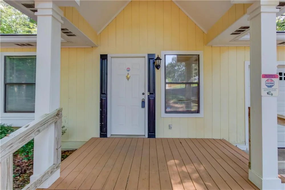3629 Lakeview Drive Gainesville, GA 30501