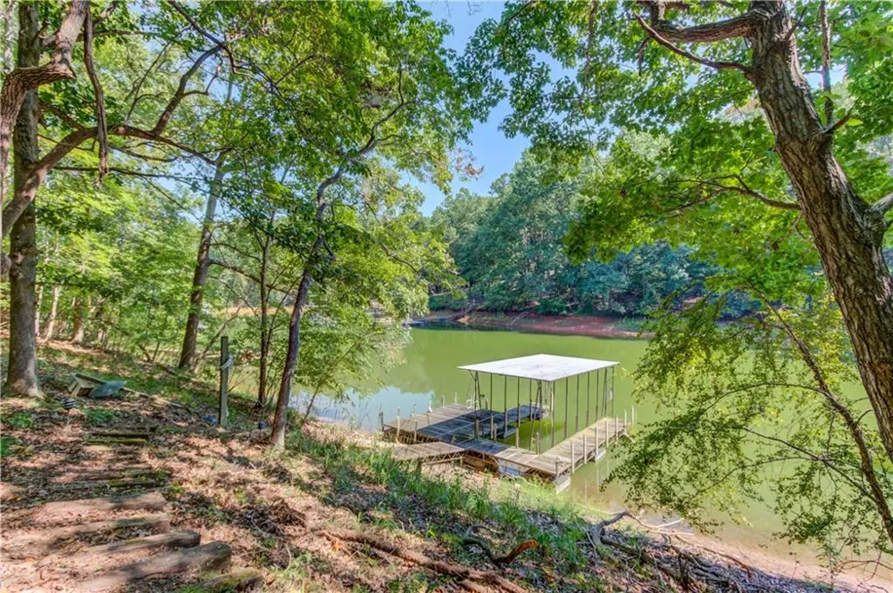 3629 Lakeview Drive Gainesville, GA 30501