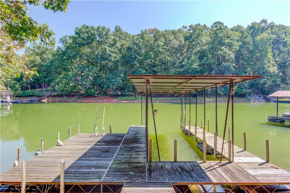 3629 Lakeview Drive Gainesville, GA 30501