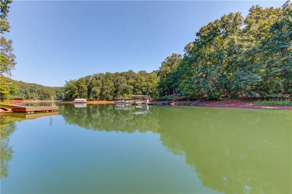 3629 Lakeview Drive Gainesville, GA 30501