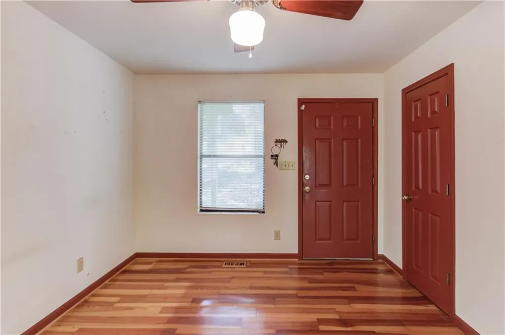 3629 Lakeview Drive Gainesville, GA 30501