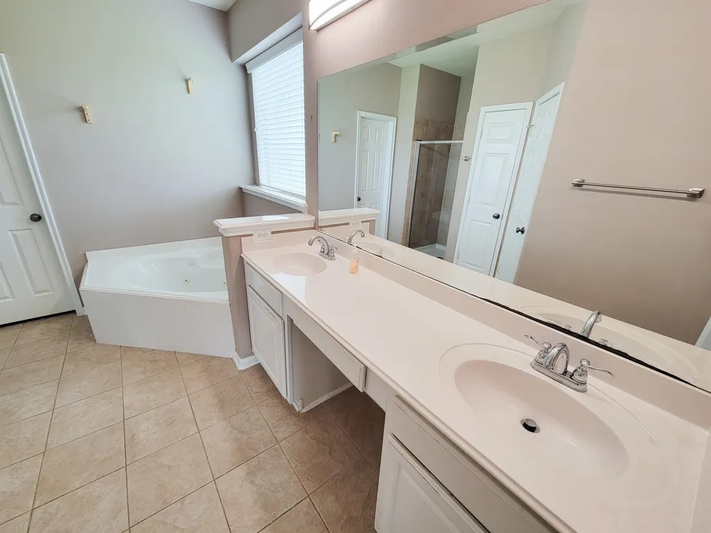 819 Arlington Lane Rosenberg, TX 77469