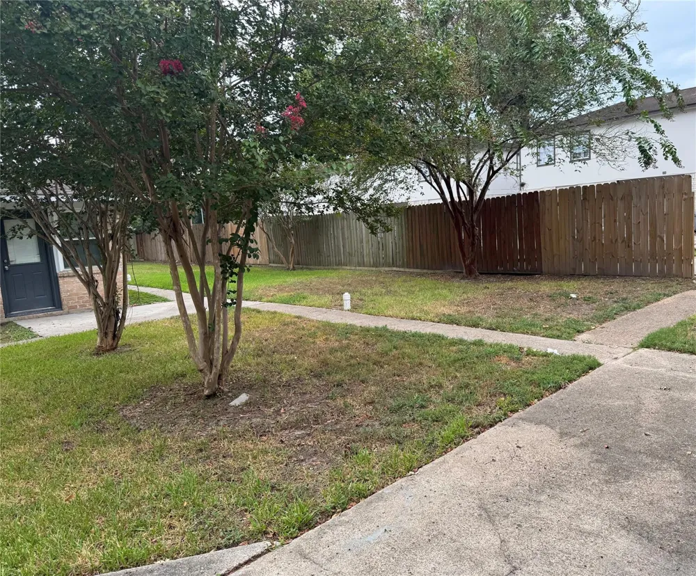 604 Wilson Road #5 Humble, TX 77338