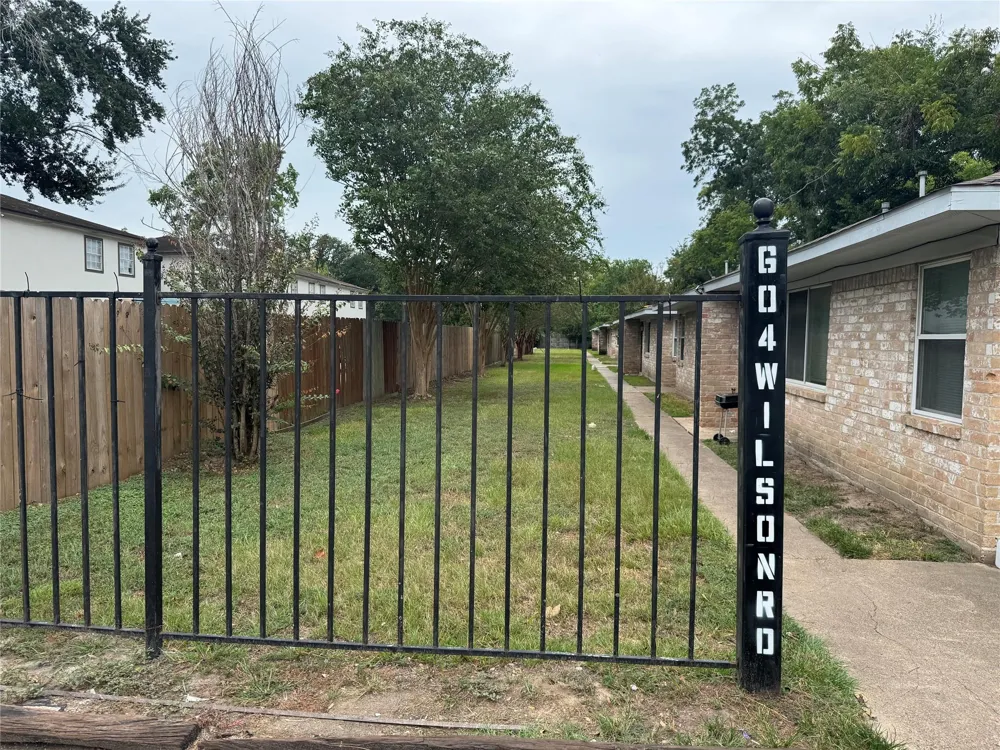 604 Wilson Road #5 Humble, TX 77338