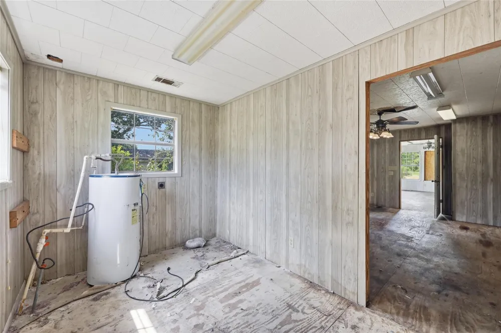3512 10th Street Beaumont, TX 77705