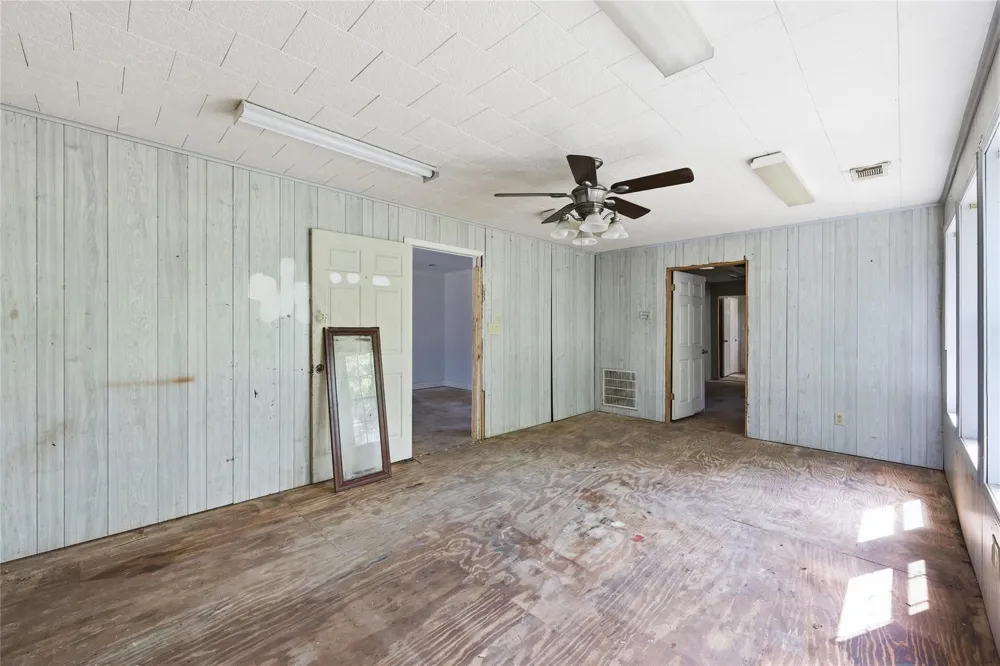 3512 10th Street Beaumont, TX 77705