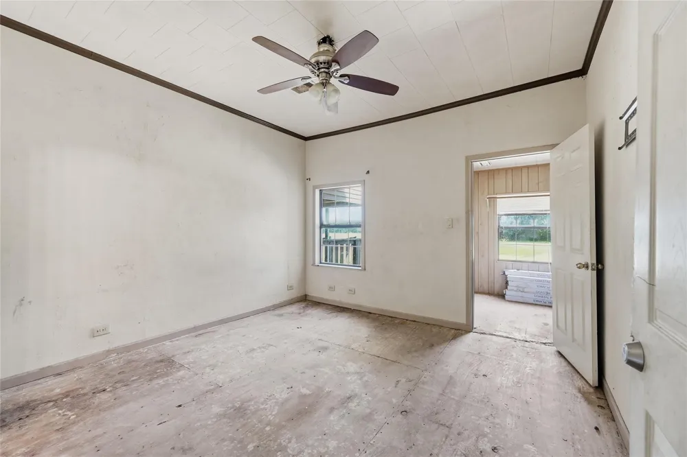 3512 10th Street Beaumont, TX 77705