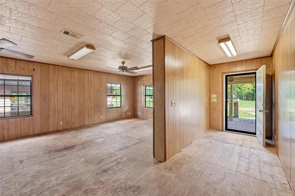 3512 10th Street Beaumont, TX 77705