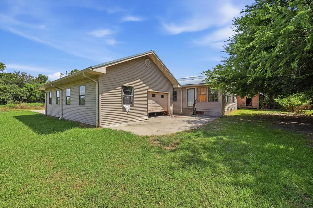 3512 10th Street Beaumont, TX 77705