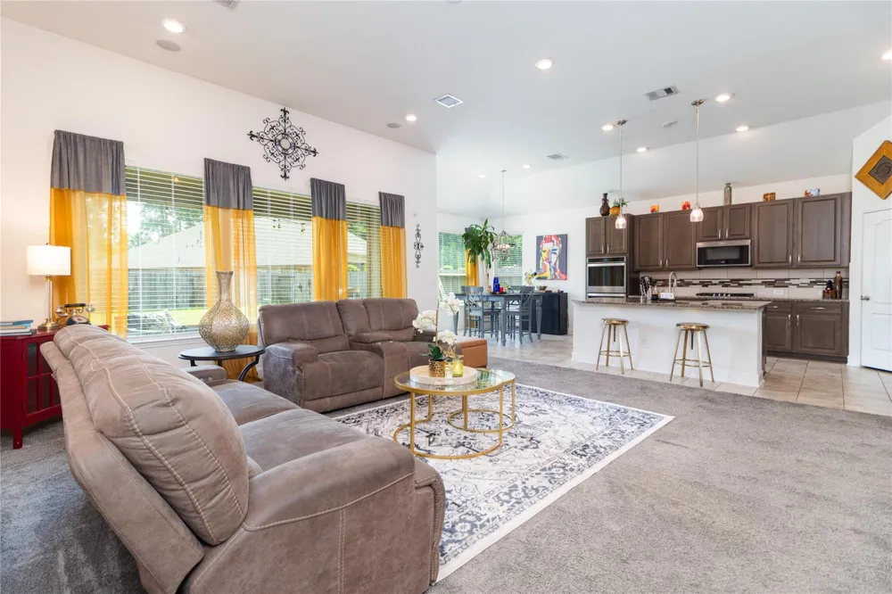 15706 Easton Gate Lane Houston, TX 77044