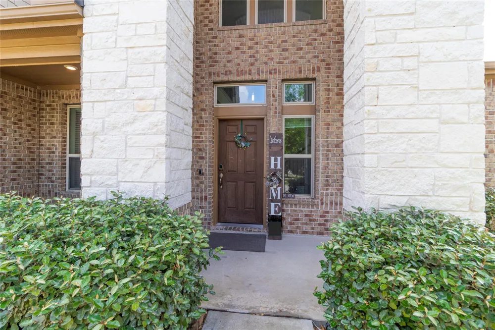 15706 Easton Gate Lane Houston, TX 77044