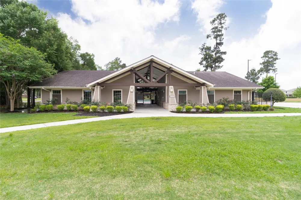 15706 Easton Gate Lane Houston, TX 77044