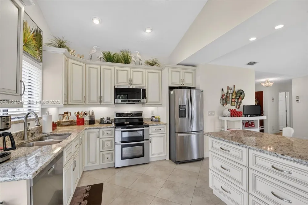 3259 Perimeter Dr #3259 Green Acres, FL 33467