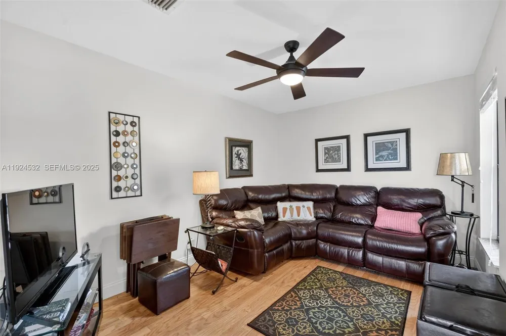 3259 Perimeter Dr #3259 Green Acres, FL 33467