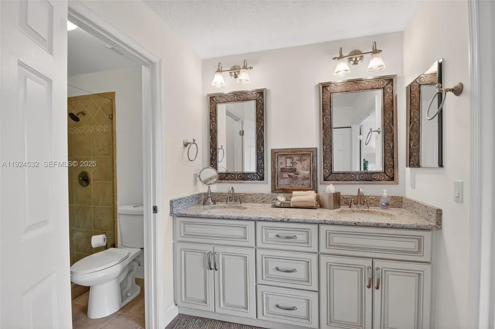 3259 Perimeter Dr #3259 Green Acres, FL 33467