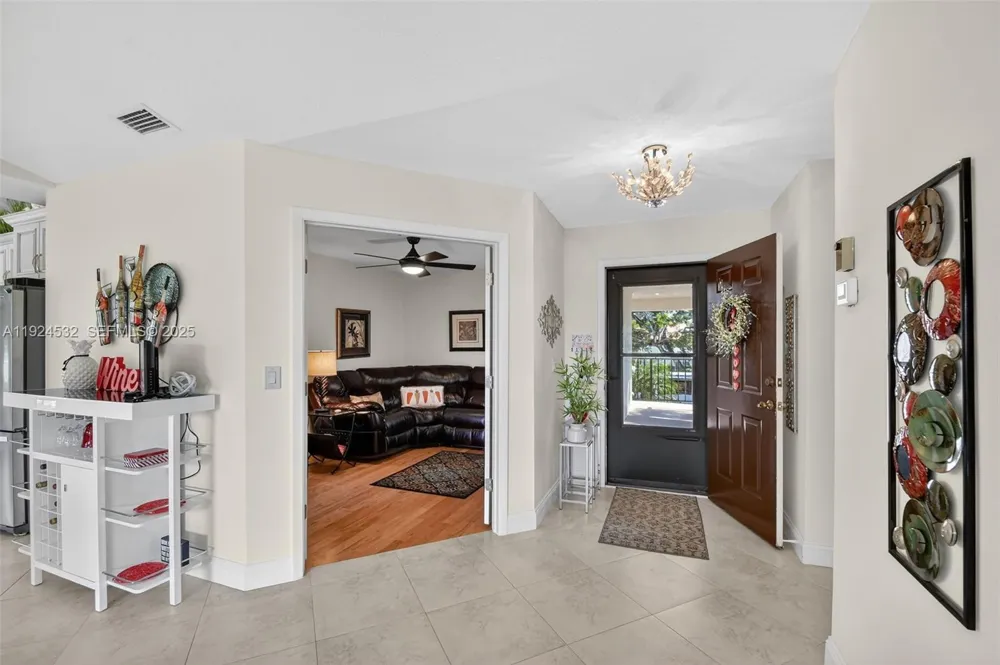 3259 Perimeter Dr #3259 Green Acres, FL 33467