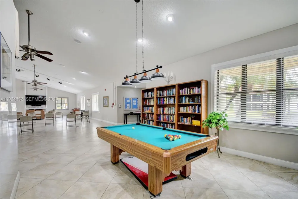 3259 Perimeter Dr #3259 Green Acres, FL 33467