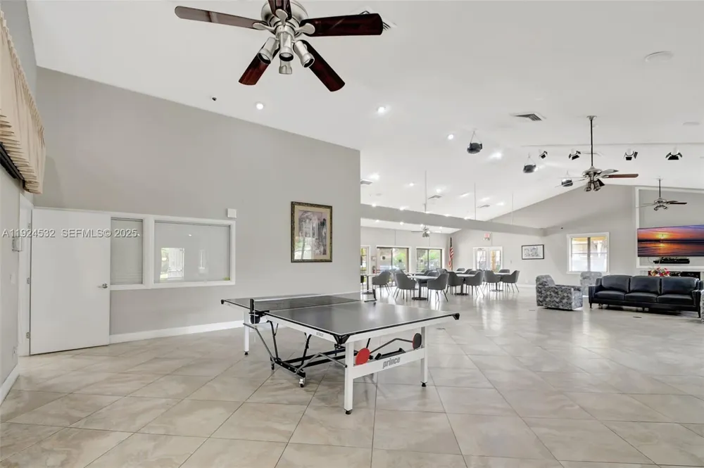 3259 Perimeter Dr #3259 Green Acres, FL 33467