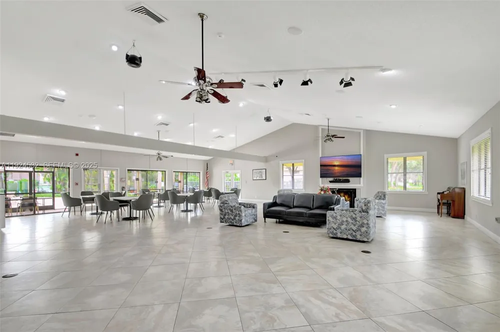 3259 Perimeter Dr #3259 Green Acres, FL 33467