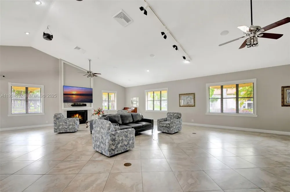 3259 Perimeter Dr #3259 Green Acres, FL 33467