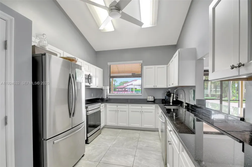 3259 Perimeter Dr #3259 Green Acres, FL 33467