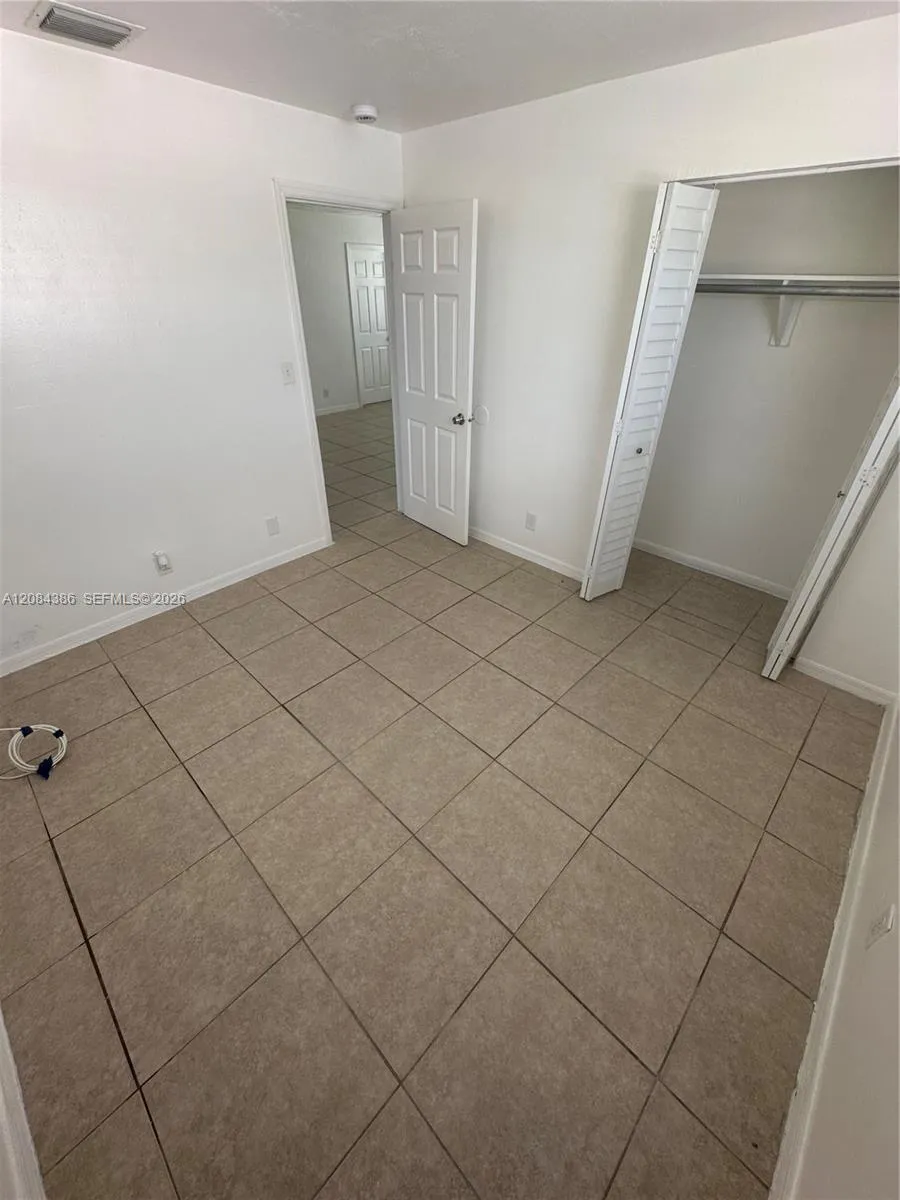 4120 SW 19th St #1 West Park, FL 33023