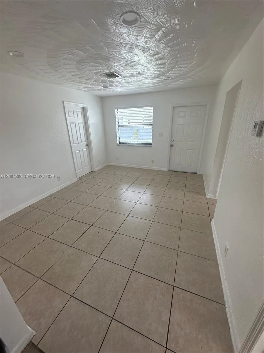 4120 SW 19th St #1 West Park, FL 33023