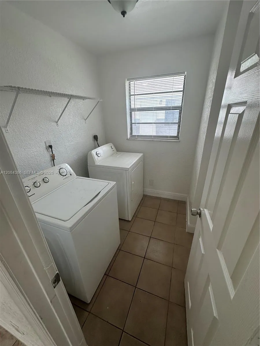 4120 SW 19th St #1 West Park, FL 33023