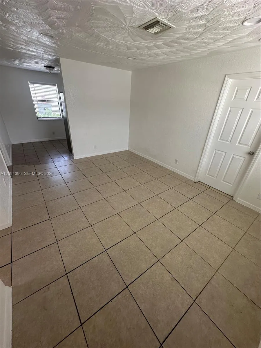 4120 SW 19th St #1 West Park, FL 33023