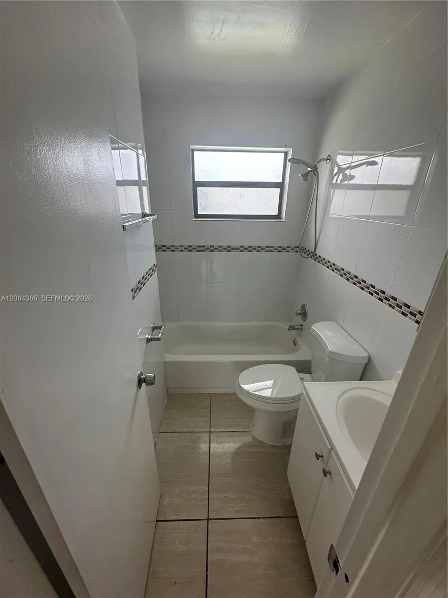 4120 SW 19th St #1 West Park, FL 33023