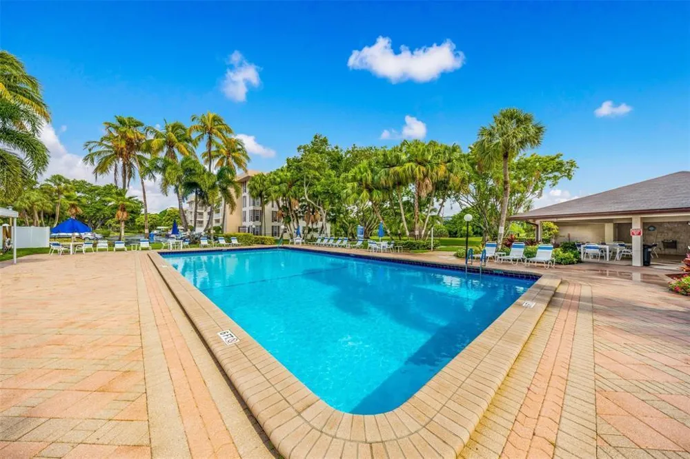 3051 S PALM AIRE DRIVE #408 Pompano Beach, FL 33069