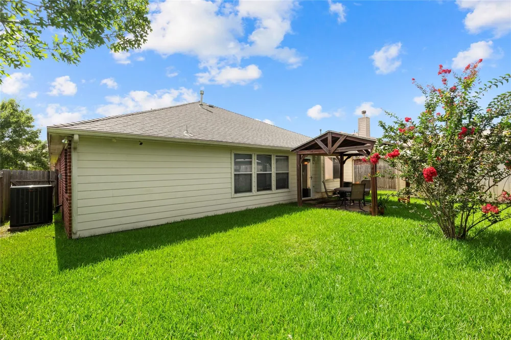 3319 Oil Baron Lane Manvel, TX 77578