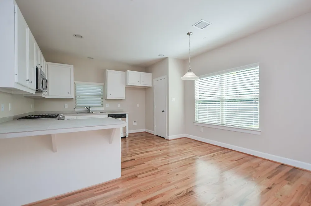 924 E 39th Street Houston, TX 77022
