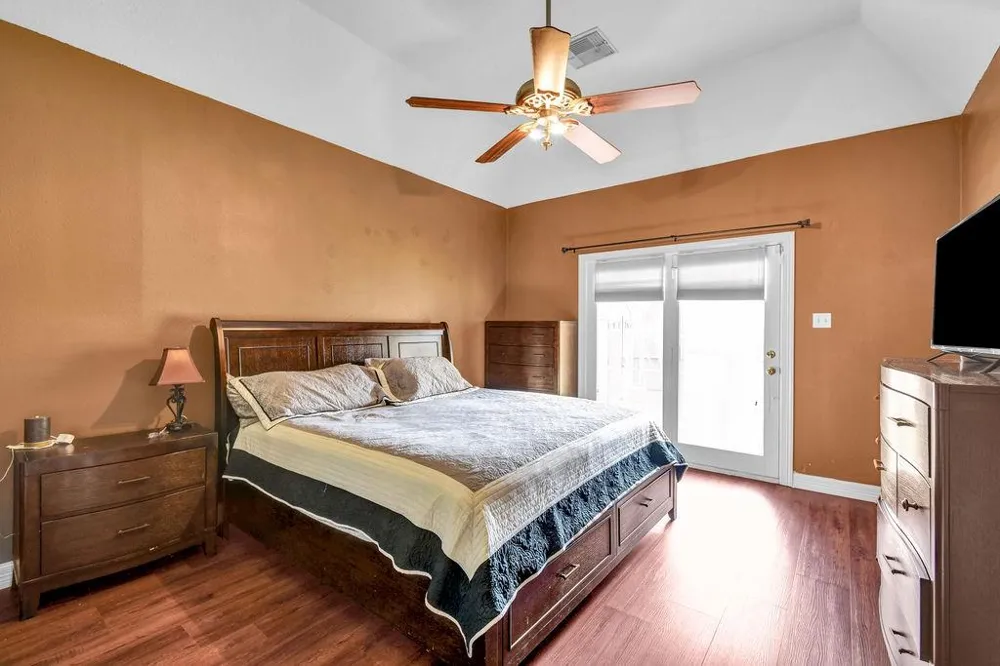 61 Parsley Court Lake Jackson, TX 77566