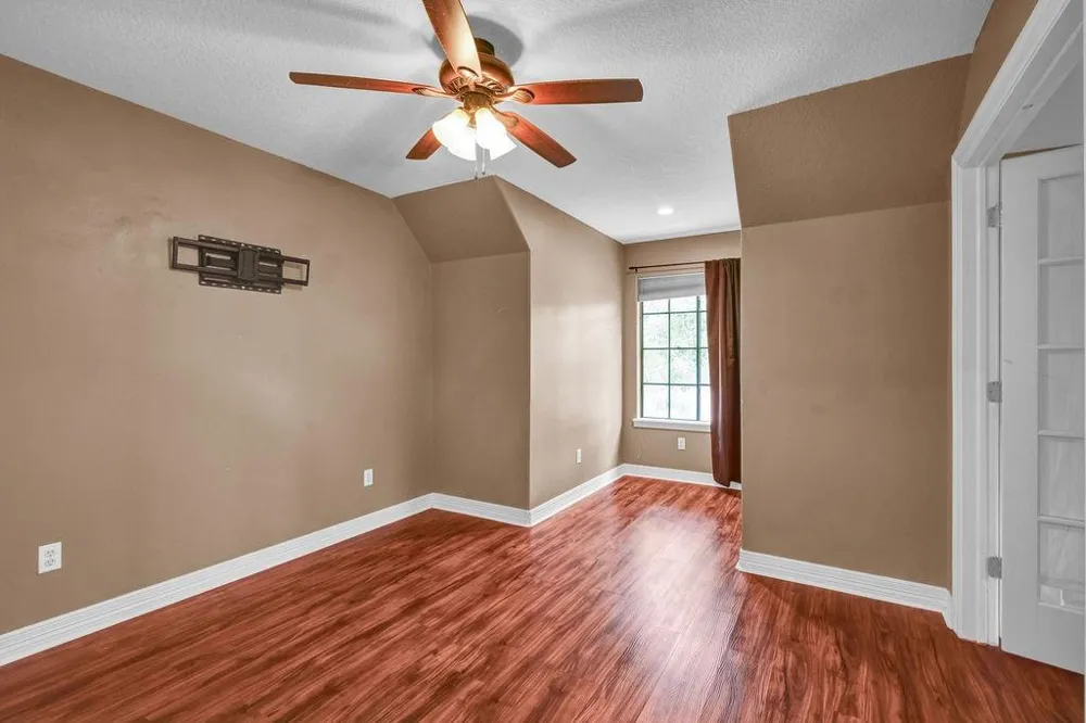 61 Parsley Court Lake Jackson, TX 77566