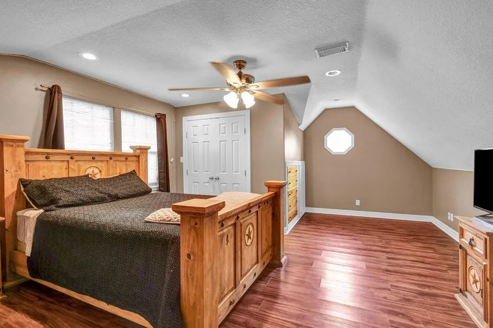 61 Parsley Court Lake Jackson, TX 77566