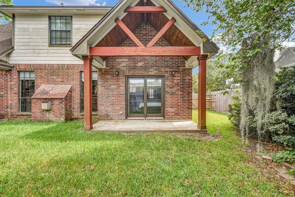 61 Parsley Court Lake Jackson, TX 77566