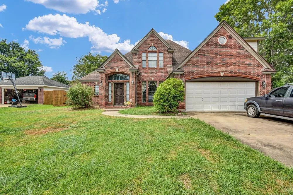 61 Parsley Court Lake Jackson, TX 77566