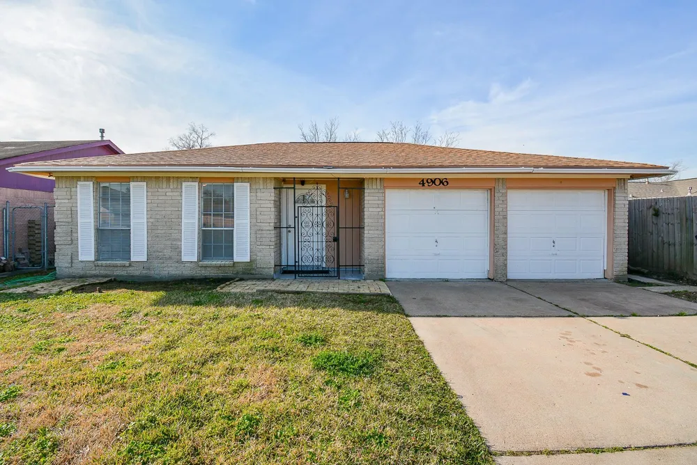 4906 E Orem Drive Houston, TX 77048