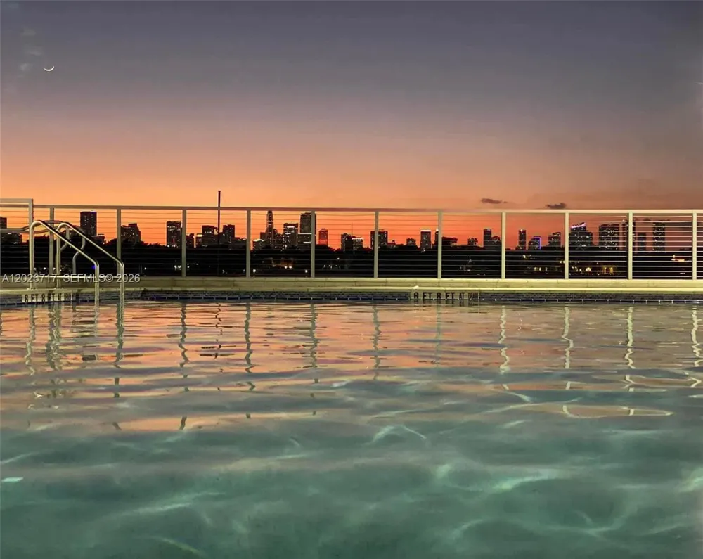 800 West Ave #342 Miami Beach, FL 33139
