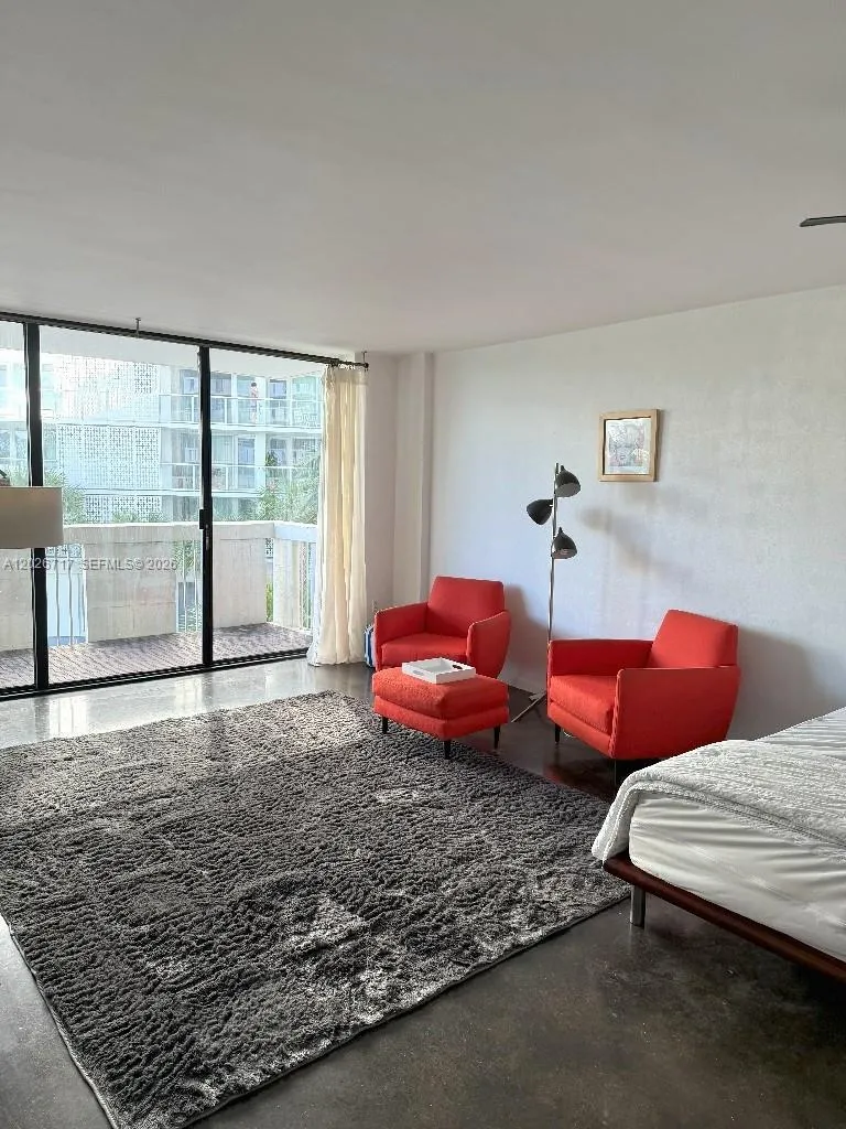 800 West Ave #342 Miami Beach, FL 33139