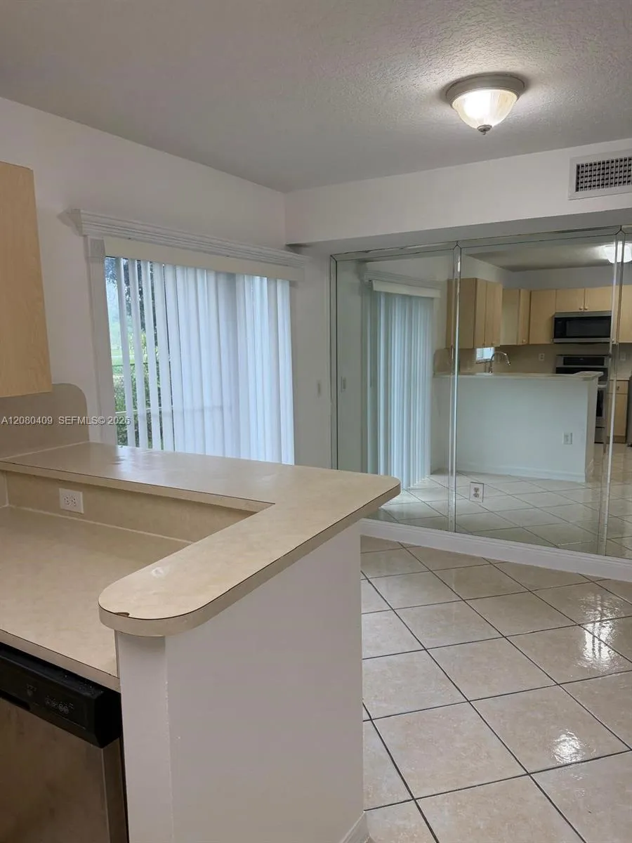 2900 SE 12th Rd #101-28 Homestead, FL 33035