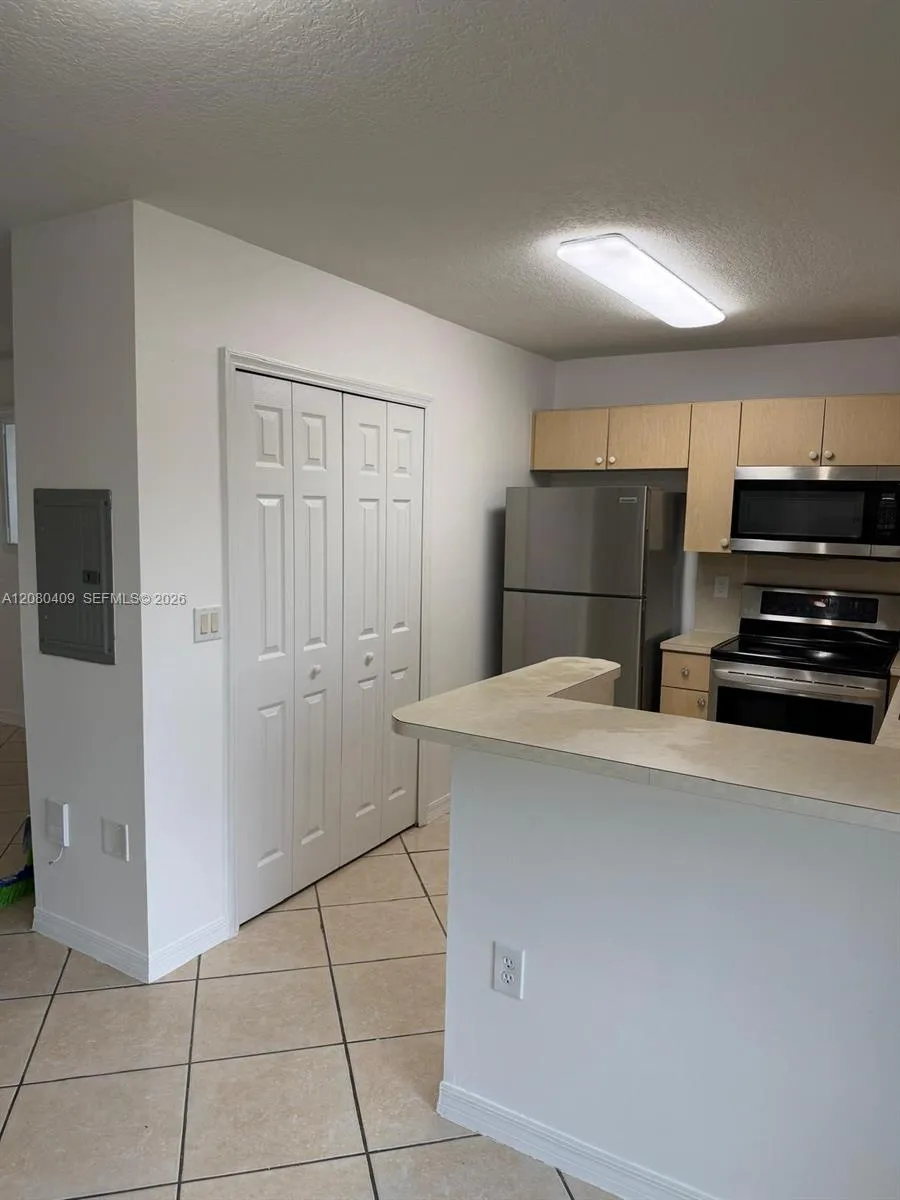 2900 SE 12th Rd #101-28 Homestead, FL 33035