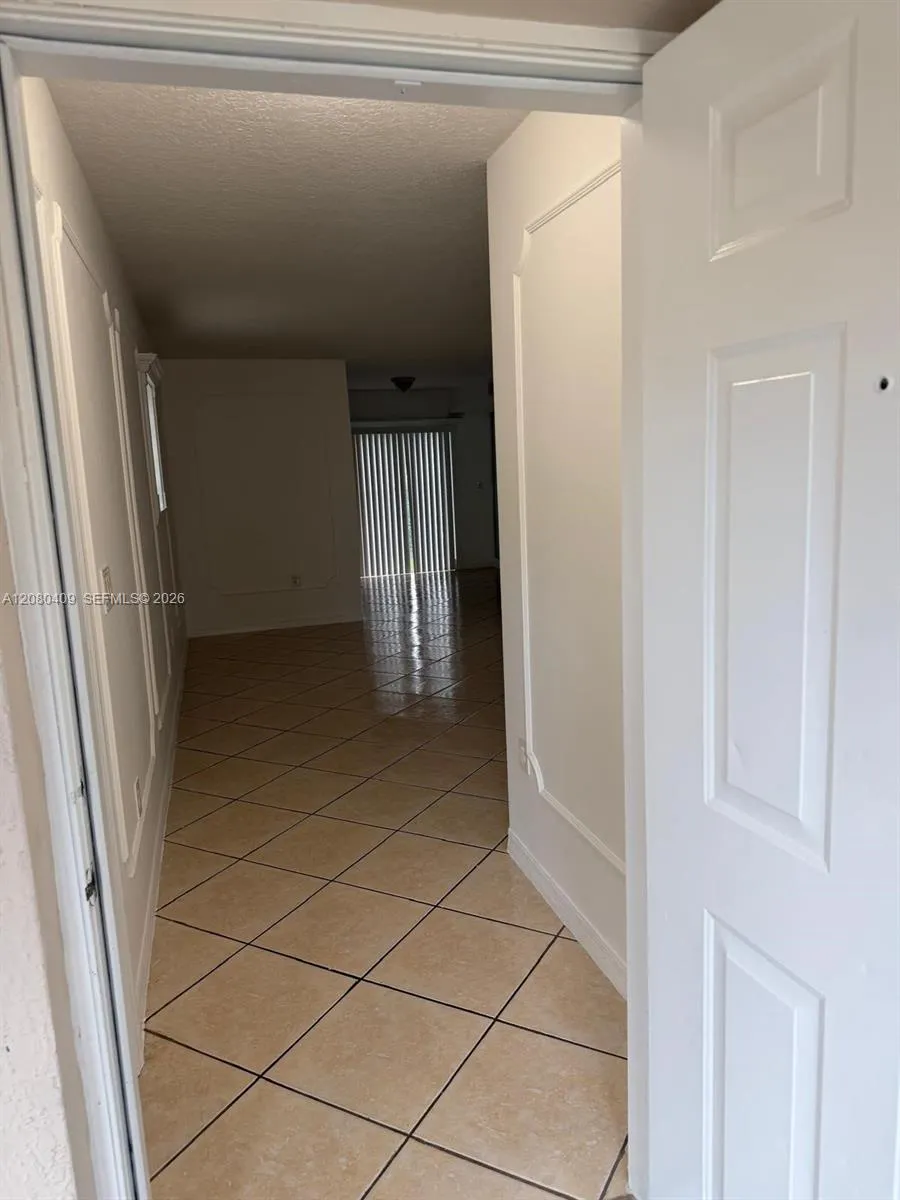2900 SE 12th Rd #101-28 Homestead, FL 33035