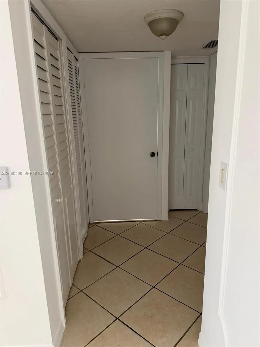 2900 SE 12th Rd #101-28 Homestead, FL 33035