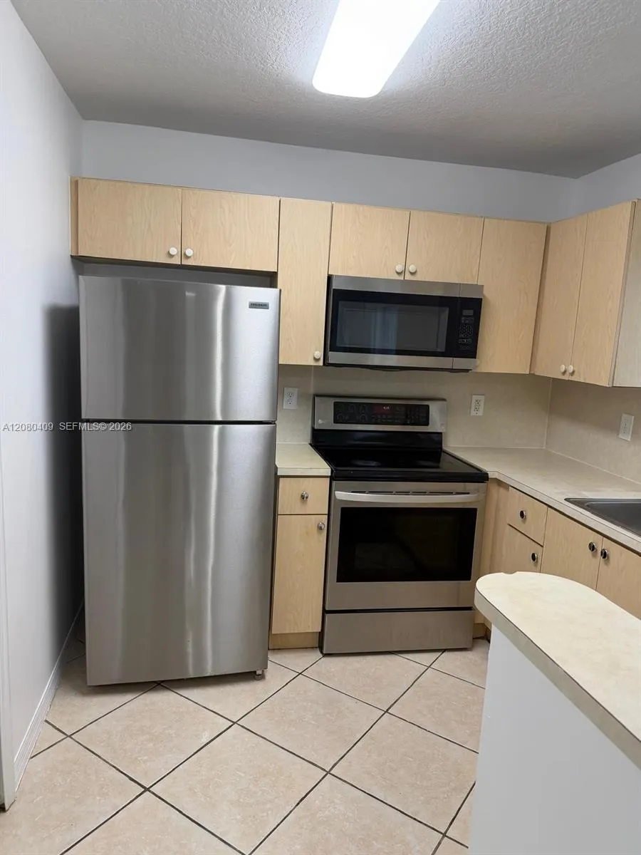 2900 SE 12th Rd #101-28 Homestead, FL 33035