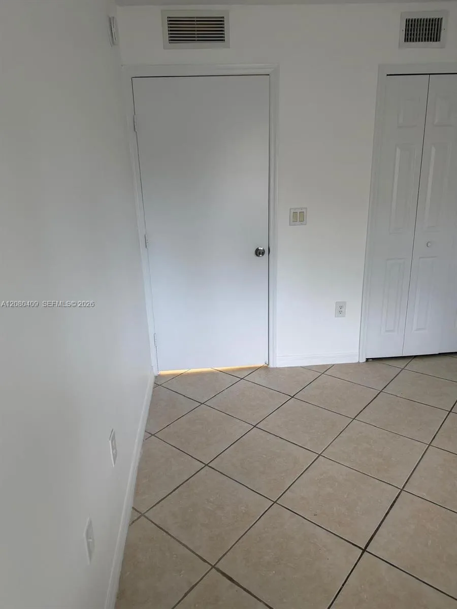 2900 SE 12th Rd #101-28 Homestead, FL 33035