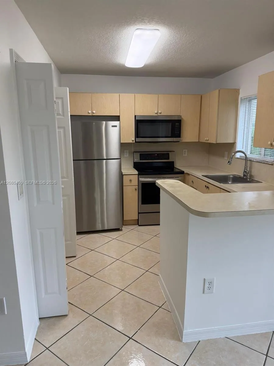 2900 SE 12th Rd #101-28 Homestead, FL 33035