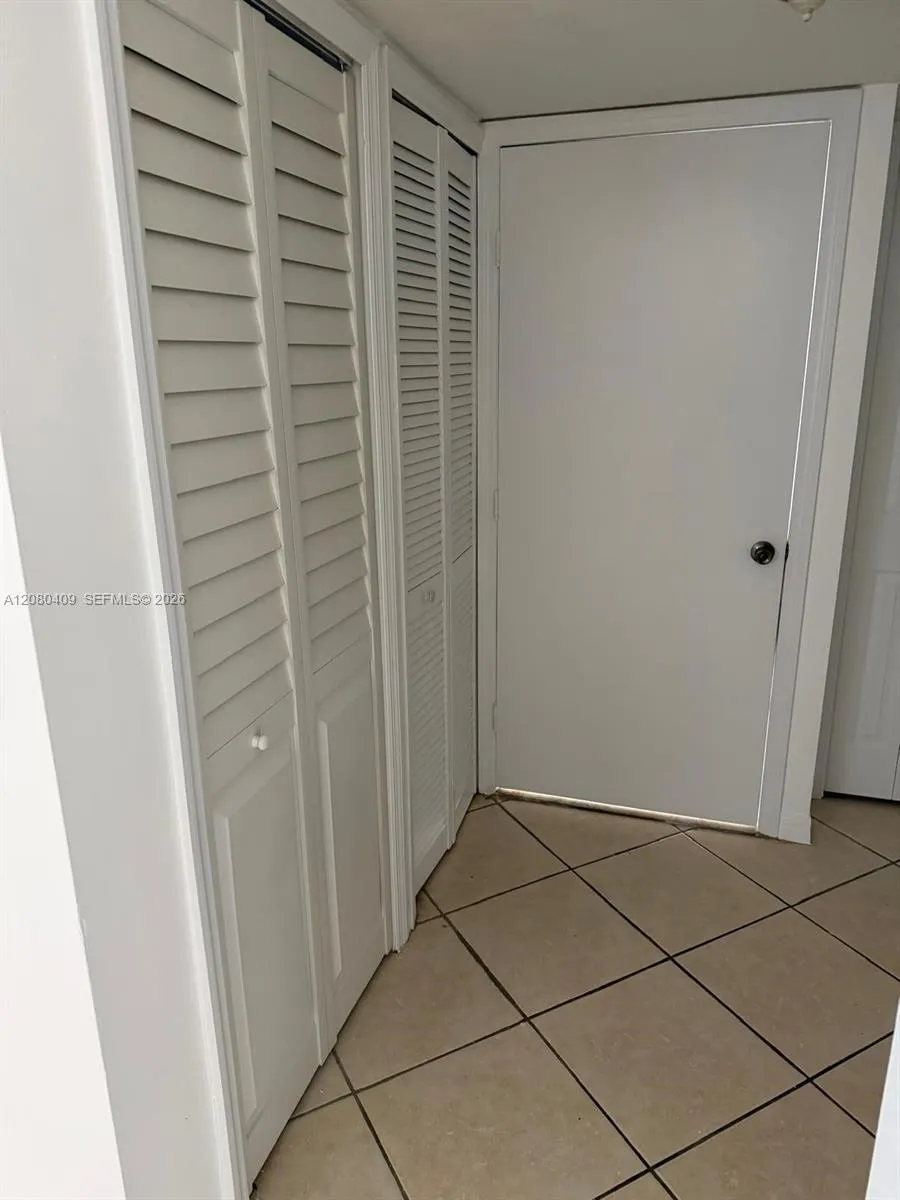 2900 SE 12th Rd #101-28 Homestead, FL 33035