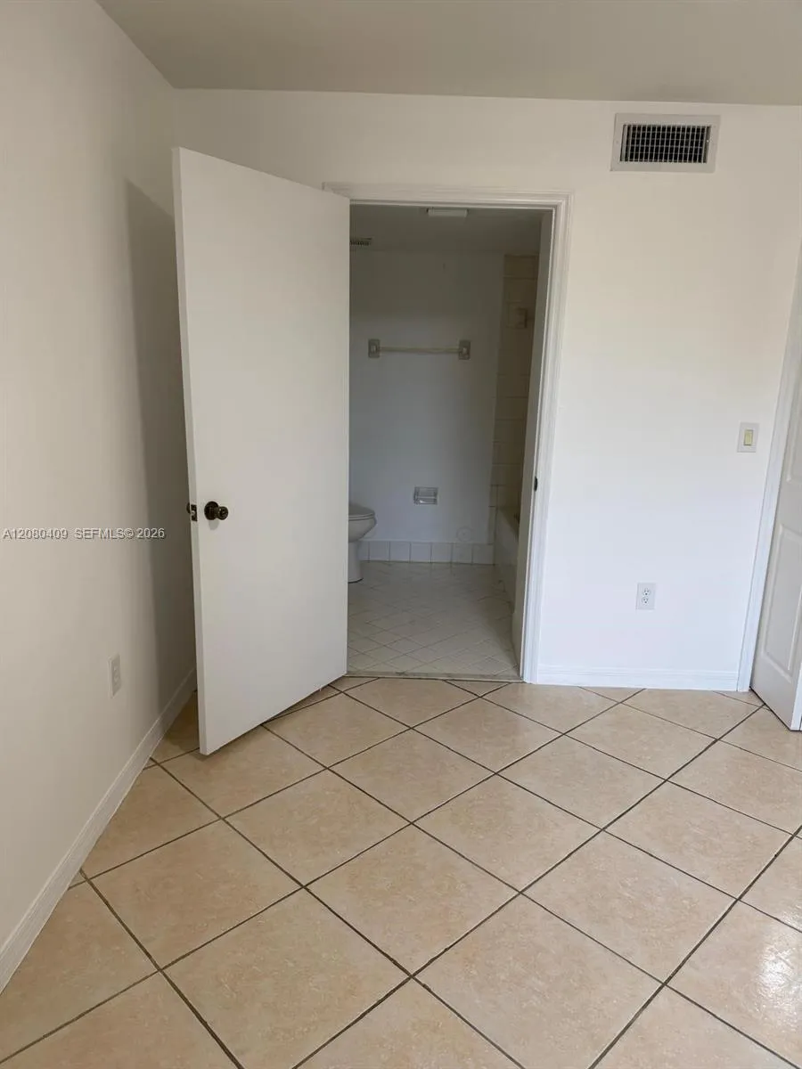 2900 SE 12th Rd #101-28 Homestead, FL 33035
